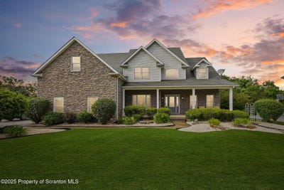 /international/us/217-carpenter-hill-road-clarks-summit-pa-110100583958/