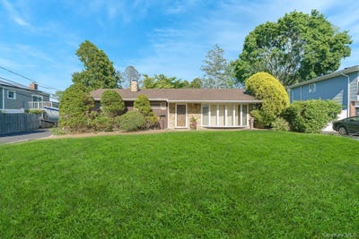 /international/us/10-rye-place-commack-ny-110108667510/
