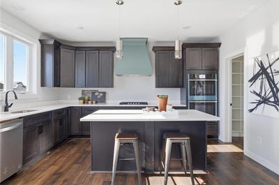 /international/us/235-lori-lane-delano-mn-110105766778/