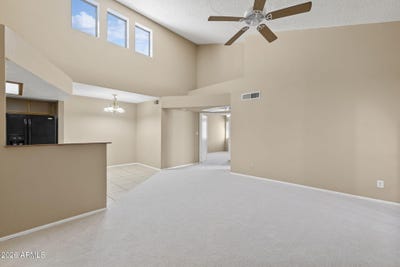 /international/us/16402-n-31st-street-phoenix-az-110108551685/