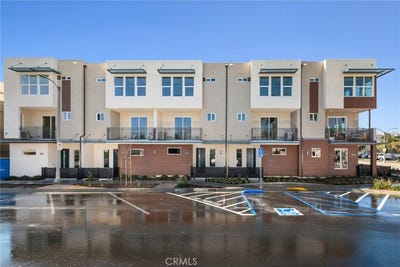 /international/us/415-s-eleanor-street-pomona-ca-110106025345/