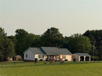 /international/us/135-blueridge-view-lane-mount-airy-nc-110107776520/