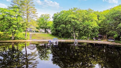 /international/us/13-cooper-road-chesterville-me-110108825483/