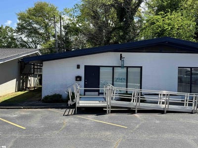 /international/us/413-vardry-street-greenville-sc-110092216556/