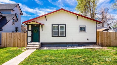 /international/us/1315-4th-st-s-nampa-id-110107154694/