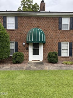/international/us/406-w-harnett-street-benson-nc-110108028822/