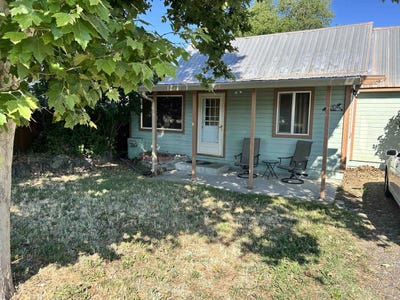/international/us/450-s-9th-st-montague-ca-110108960292/