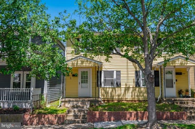 /international/us/319-1-2-wolfe-street-fredericksburg-va-110108473542/