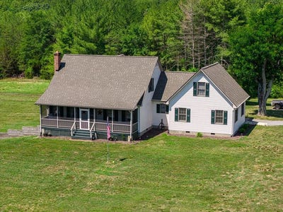 /international/us/2125-beaver-pond-road-nathalie-va-110108774873/