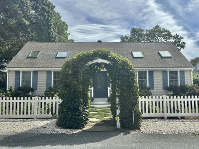 /international/us/15-south-street-osterville-ma-110120610401/