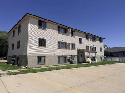/international/us/1000-1008-s-crawford-rd-vermillion-sd-110108230725/