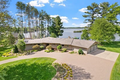 /international/us/402-pine-island-lane-schofield-wi-110108349637/