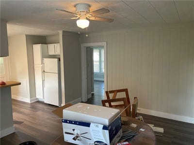 /international/us/803-e-mcalpine-street-navasota-tx-110105917140/
