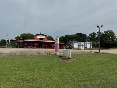 /international/us/5410-highway-31e-westmoreland-tn-110098628637/