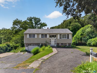 /international/us/6-willow-lane-ledyard-ct-110108904128/