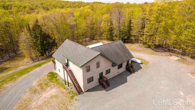 /international/us/324-county-road-480-negaunee-mi-110077783401/
