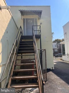 /international/us/26-s-white-horse-pike-audubon-nj-110108386817/