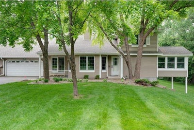 /international/us/14716-oak-run-lane-burnsville-mn-110100346000/