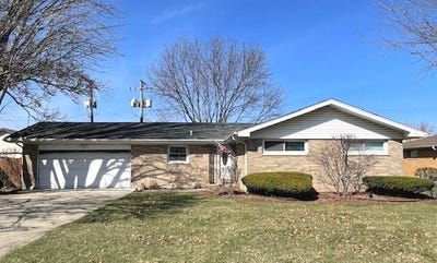 /international/us/700-longview-drive-countryside-il-110107536708/