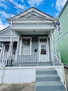 /international/us/705-felicity-street-new-orleans-la-110108540657/