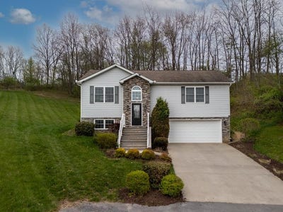 /international/us/125-burnshire-place-princeton-wv-110107356749/