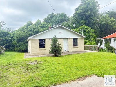 /international/us/1147-pine-hall-rd-martinsville-va-110101450106/?lang=de
