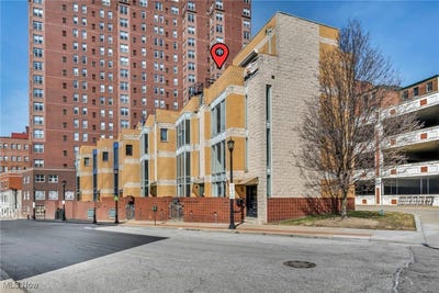 /international/us/1409-w-10th-street-cleveland-oh-110098549366/