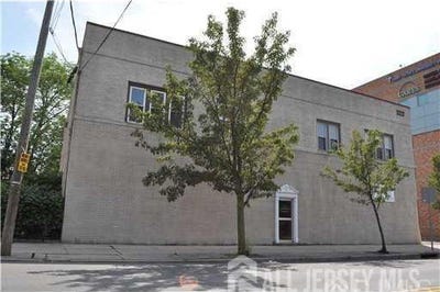 /international/us/222-easton-avenue-new-brunswick-nj-110110191831/