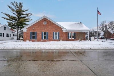 /international/us/102-s-3rd-street-saint-clair-mi-110104976120/