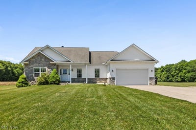 /international/us/2265-industry-road-atwater-oh-110108584718/