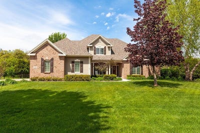 /international/us/1240-four-winds-way-hartland-wi-110108194509/
