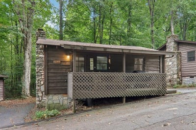 /international/us/45-sassafras-lane-maggie-valley-nc-110094040353/