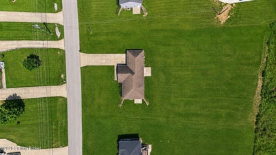 /international/us/176-graceland-trail-elizabethtown-ky-110119612592/