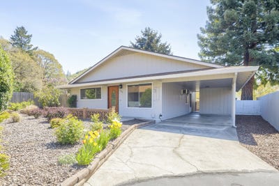/international/us/742-brookside-circle-rogue-river-or-110098964726/