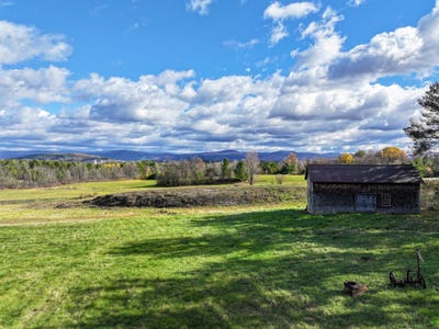 /international/us/1332-cider-mill-road-cornwall-vt-110103432728/