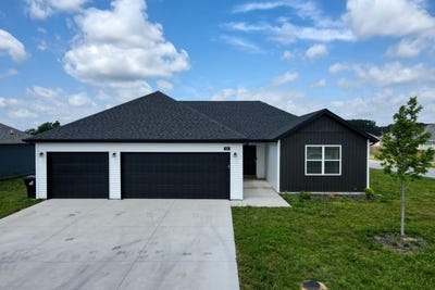 /international/us/913-pebble-beach-court-rogersville-mo-110108502267/