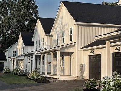 /international/us/17-magnolia-lane-gardiner-me-110094038686/?lang=zh-cn