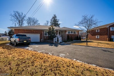 /international/us/1015-georgian-dr-linden-city-nj-110119682284/