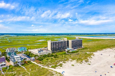 /international/us/2700-n-lumina-avenue-wrightsville-beach-nc-110106144533/