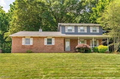 /international/us/9910-hocking-street-nw-massillon-oh-110100798844/