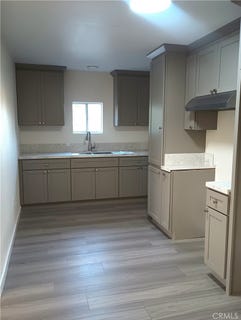 /international/us/966-7th-pomona-ca-110109101727/