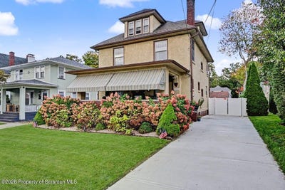 /international/us/1623-quincy-avenue-dunmore-pa-110120408511/