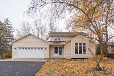 /international/us/5245-clayton-drive-maple-plain-mn-110108965126/