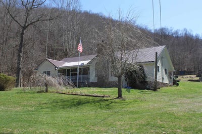 /international/us/992-holly-river-road-webster-springs-wv-110106496992/