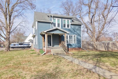 /international/us/1001-st-phillip-farragut-ia-110103578817/