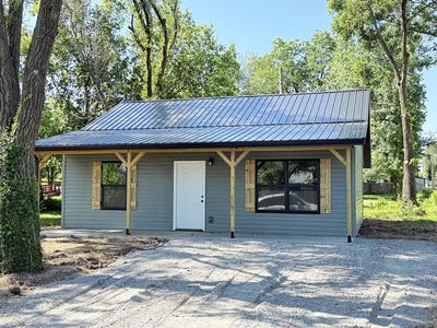 /international/us/106-e-lafayette-street-el-dorado-springs-mo-110107980997/