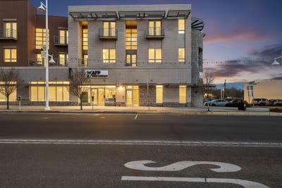 /international/us/3339-central-avenue-ne-albuquerque-nm-110106171952/