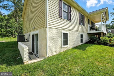/international/us/12253-davis-road-remington-va-110101200547/