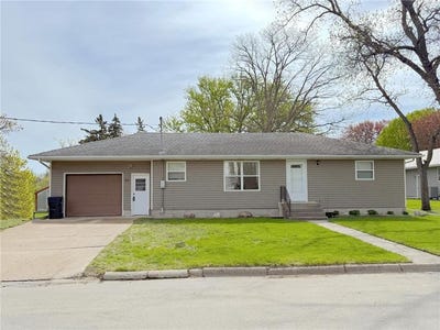 /international/us/812-main-street-n-minnesota-lake-mn-110105975645/