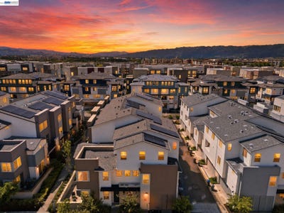 /international/us/5526-silver-way-dublin-ca-110107484274/